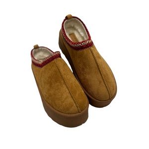 Women platform slippers